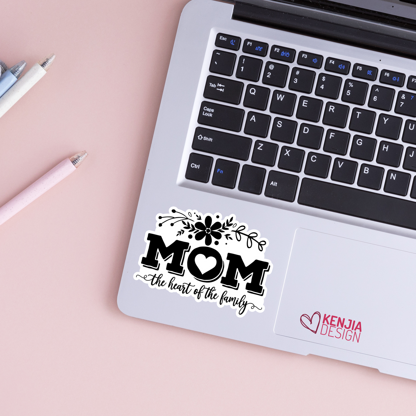 Mom The Heart of the Family Stickers and Magnets / Floral Mom Life Stickers / Mothers Day Gifts for Mama / Motherhood / Mommy Heart Flowers